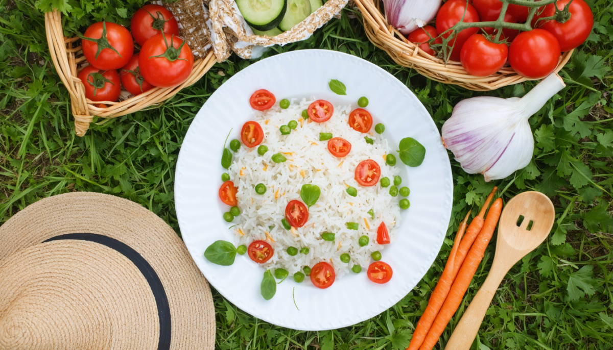 découvrez notre salade de riz express, une recette rafraîchissante et légère prête en seulement 15 minutes, idéale pour vos repas d'été rapides et savoureux.